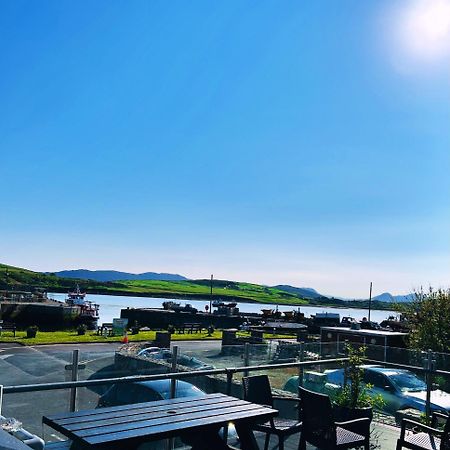 Oliver'S Seafood Bar, Bed & Breakfast Cleggan Экстерьер фото