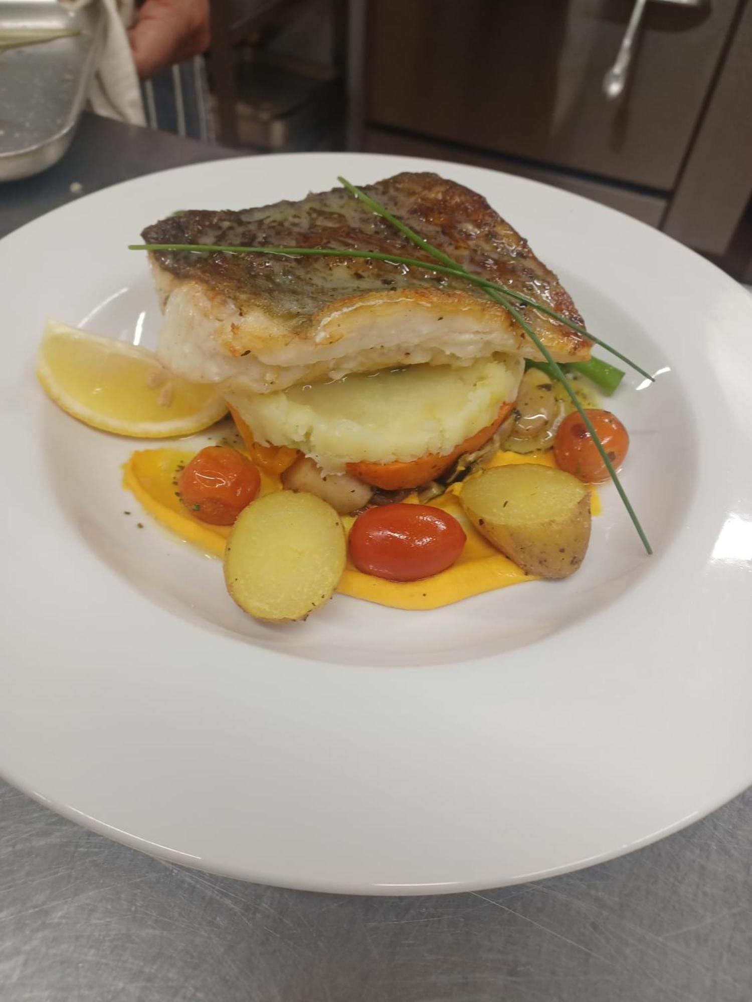 Oliver'S Seafood Bar, Bed & Breakfast Cleggan Экстерьер фото
